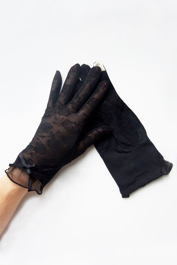 “Rosey Lace” Black Tea Time Non-Slip Gloves
