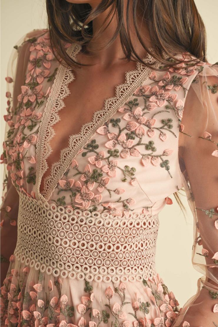 ワンピース Lace Trimmed Floral Dress nude petal brld4091909-1.jpg