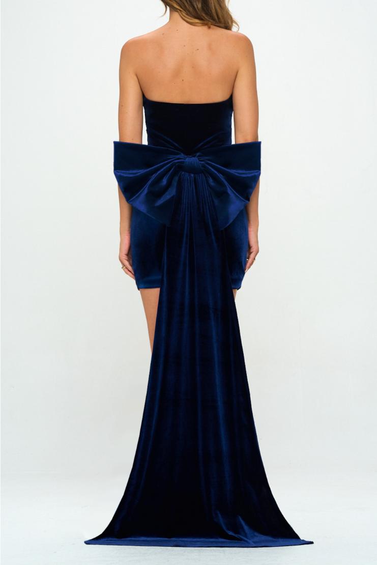 Mrs. Showstopper Velvet Bodycon Mini Dress - Navy Blue Pippa & Pearl Mrs. Showstopper Velvet Bodycon Mini Dress - Navy Blue Pippa & Pearl