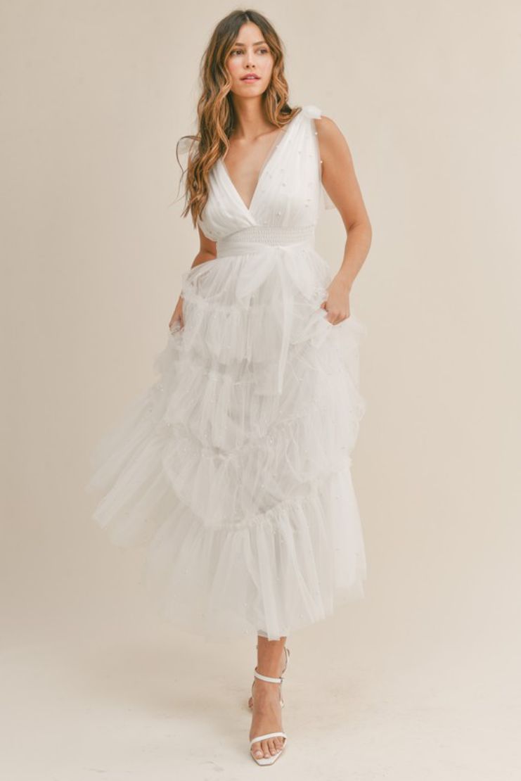 Women's Carmella White Tiered Tulle Maxi Dress in Size Medium - Pippa & Pearl