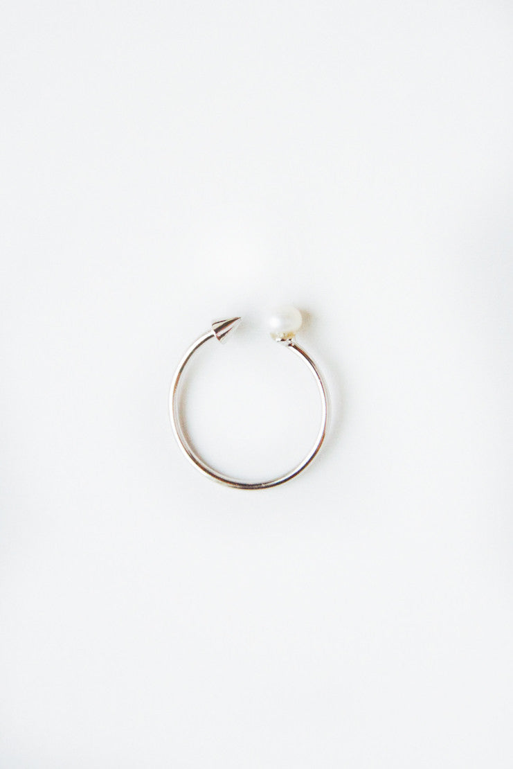 Spike & Pearl Ring -Silver