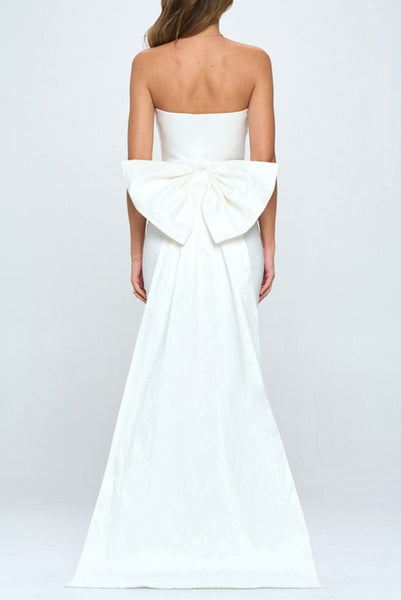 White dress with bow in best sale back