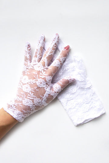 Gracie White Lace Gloves